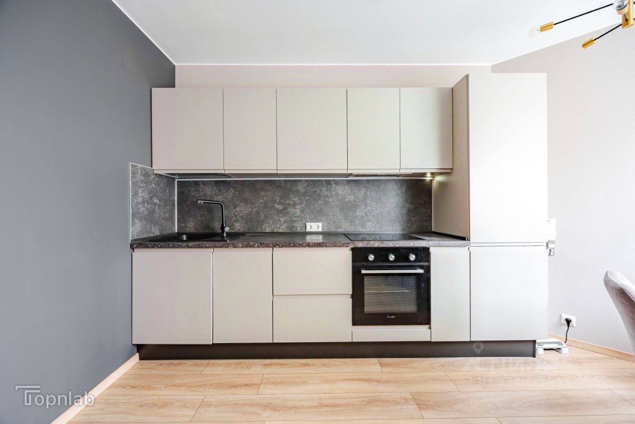 Продажа 1-комн квартиры на вторичном рынке Заозерная улица, 3к3