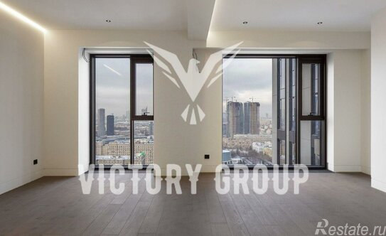 Продажа 3-комн квартиры на вторичном рынке Поклонная улица,  д. 9