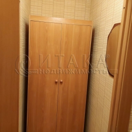 Продажа 1-комн квартиры на вторичном рынке Красное Село, Красногородская,  д. 13,  к. 1