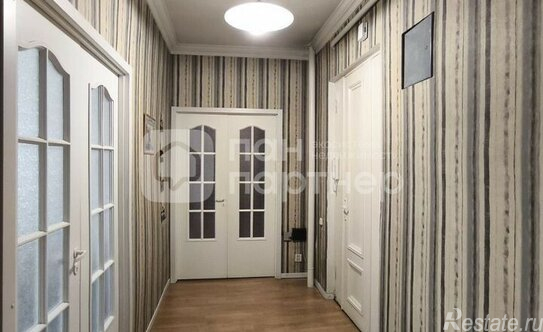 Продажа 2-комн квартиры на вторичном рынке улица Стахановцев,  д. 4