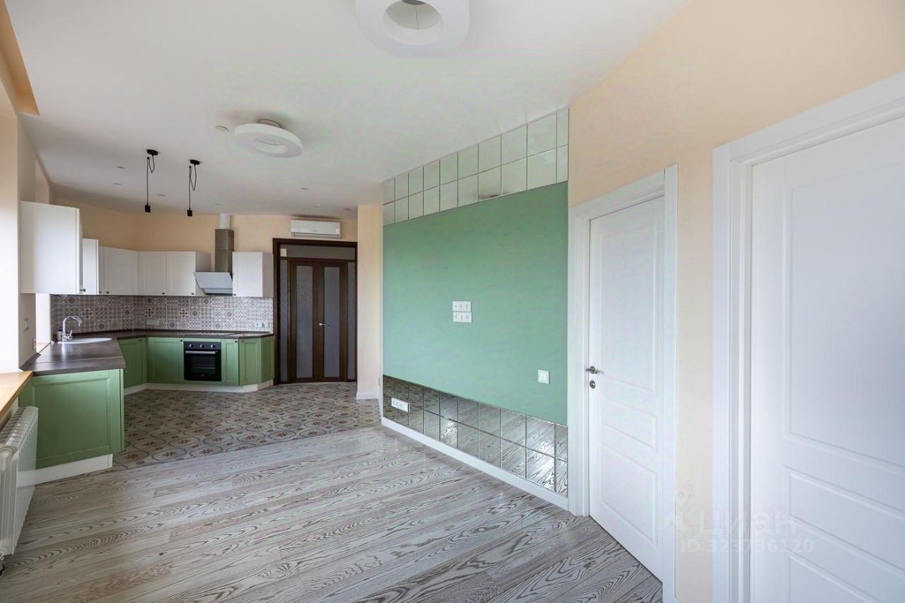 Продажа 3-комн квартиры на вторичном рынке улица Бутлерова, 7Б