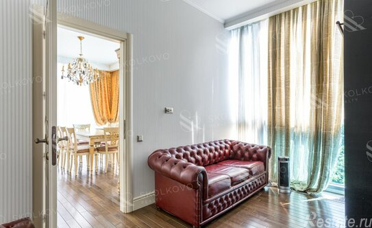 Продажа 6-комн квартиры на вторичном рынке улица Климашкина,  д. 17