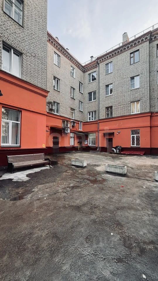 Продажа 2-комн квартиры на вторичном рынке пос. Барвиха,  д. 10