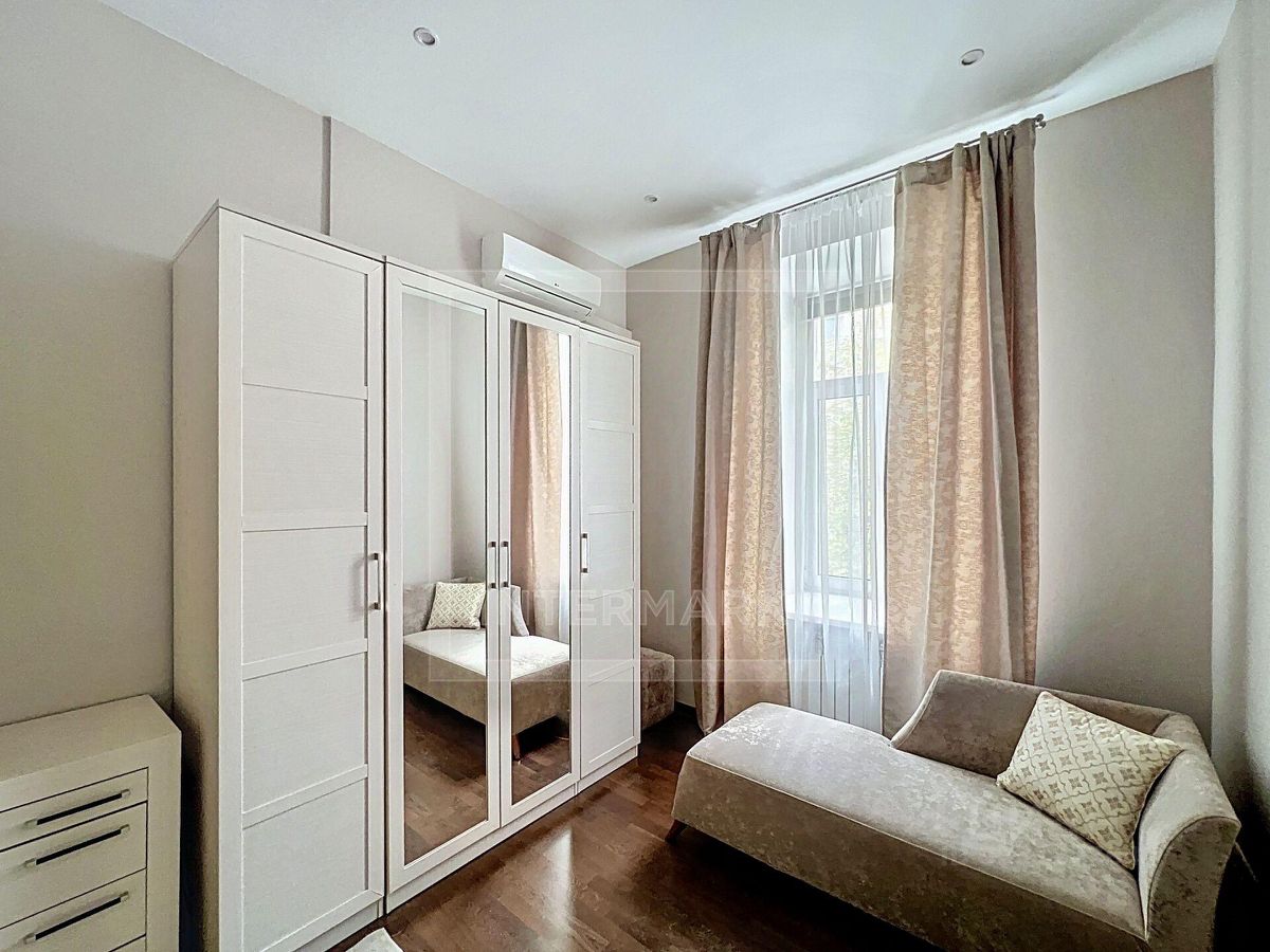 Аренда 3-комн квартиры на вторичном рынке Малый Каковинский переулок, 3