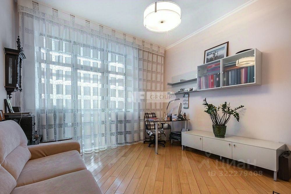 Продажа 3-комн квартиры на вторичном рынке улица Машкова, 6С1