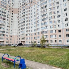 Продажа 3-комн квартиры на вторичном рынке Чехов, ул Уездная,  д. 3
