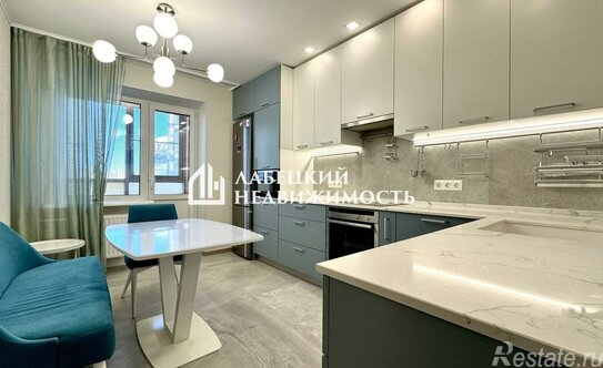 Продажа 3-комн квартиры на вторичном рынке Беринга ул,  д. 23,  к. 2