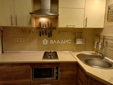 Продажа 2-комн квартиры на вторичном рынке Сертолово, ул. Заречная,  д. 13