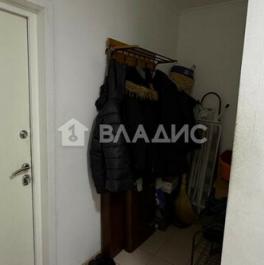 Продажа 1-комн квартиры на вторичном рынке улица Александры Монаховой,  д. 96 к2