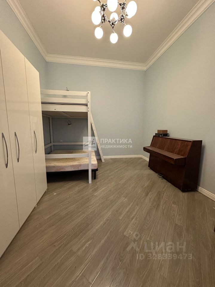 Продажа 4-комн квартиры на вторичном рынке Варсонофьевский переулок, 4С1