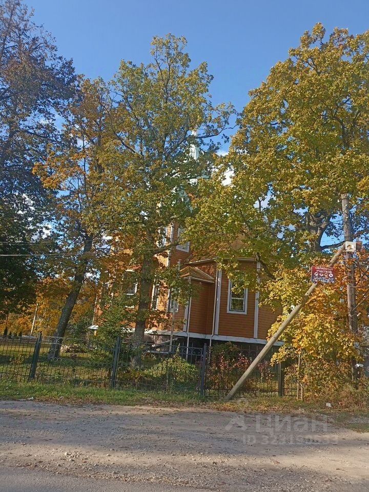 Продажа 1-комн квартиры на вторичном рынке Толмачево городской поселок, улица Мичурина, 7