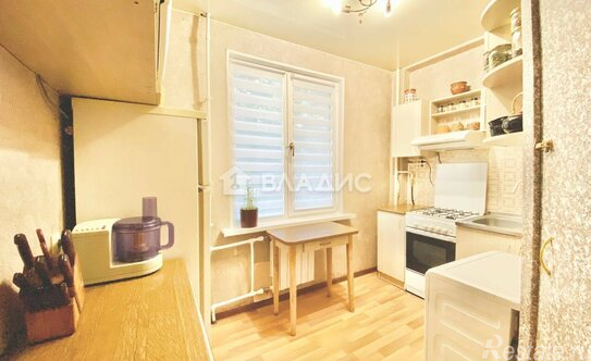 Продажа 2-комн квартиры на вторичном рынке Большевиков пр-кт,  д. 67 к2