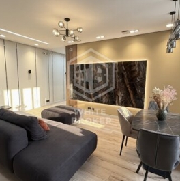 Продажа 3-комн квартиры на вторичном рынке Шмитовский проезд,  д. 16,  к. 2