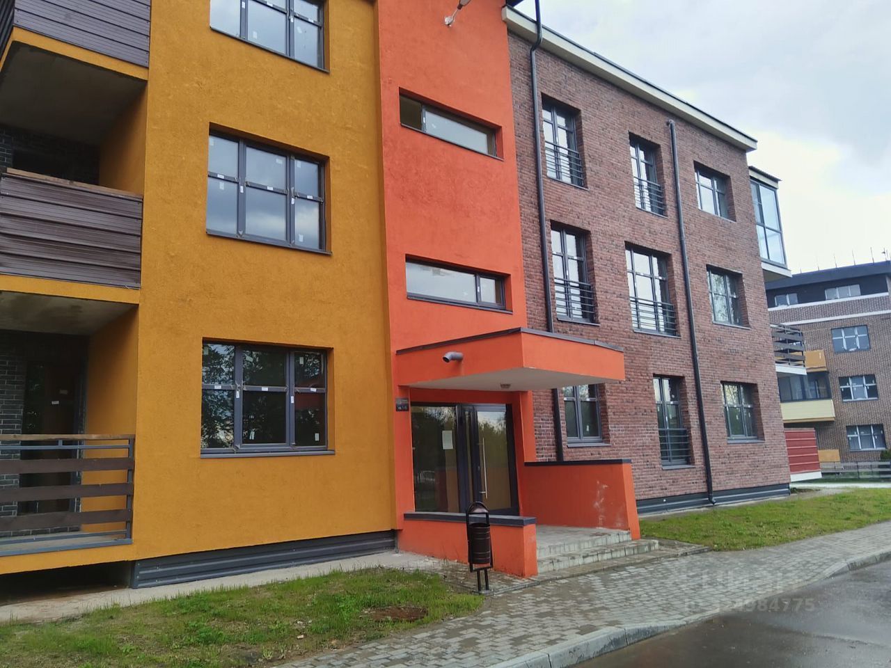 Продажа 1-комн квартиры на вторичном рынке д. Аксаково, улица Слободская, 2