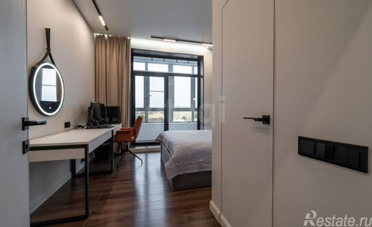 Продажа 2-комн квартиры на вторичном рынке Обуховской обороны пр-кт,  д. 70 к4 с1