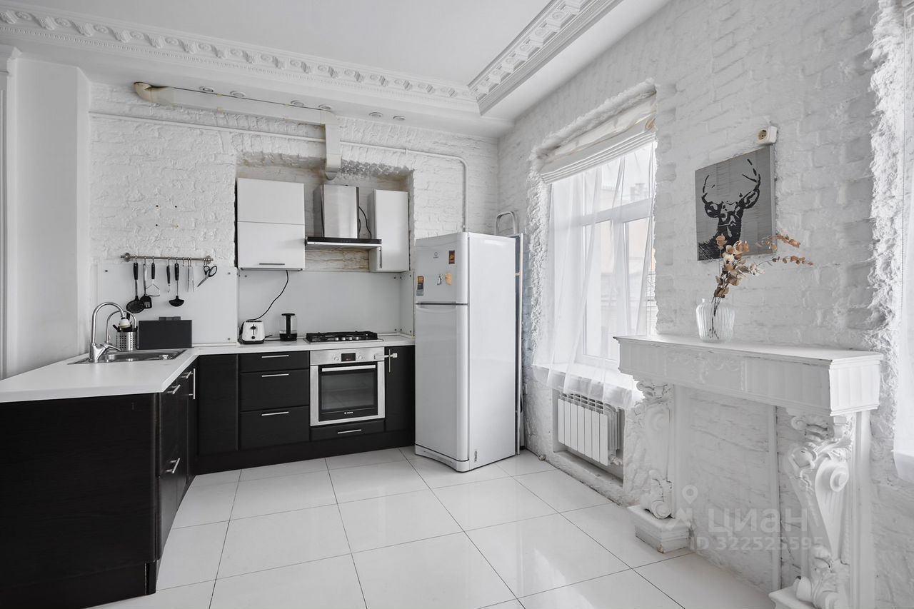 Продажа 2-комн квартиры на вторичном рынке Гороховая улица, 30