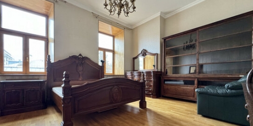 3-комн квартира Скатертный переулок,  д. 22