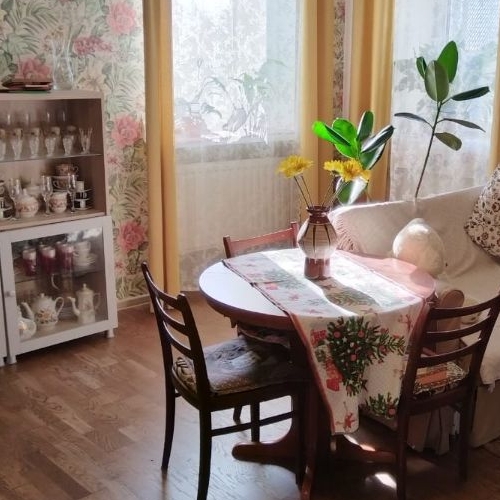 Коттедж/дом Имени Свердлова пгт, улица Малые Пороги,  д. 1Б