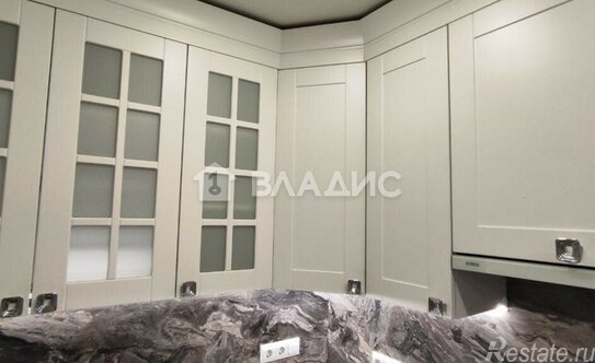 Продажа 3-комн квартиры на вторичном рынке Наримановская улица,  д. 8