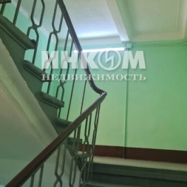 Продажа 6-комн квартиры на вторичном рынке Печатников пер,  д. 21