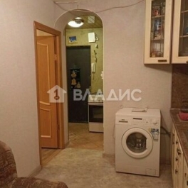 Продажа 1-комн квартиры на вторичном рынке Малахитовая улица,  д. 23