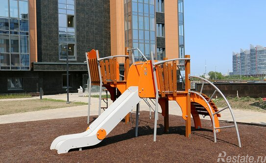 Продажа 2-комн квартиры на вторичном рынке Патриотов пр-кт,  д. 35