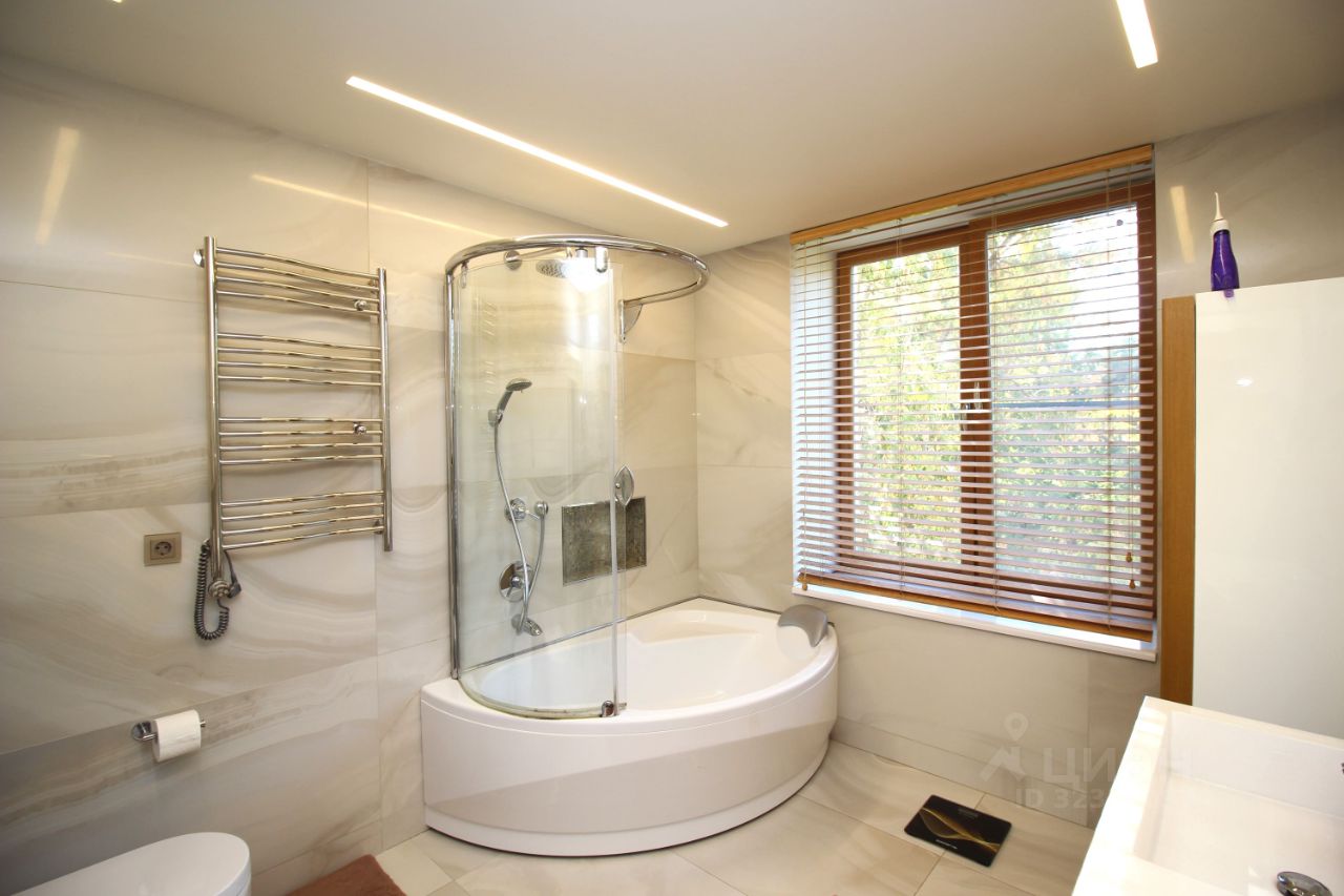 Продажа 2-комн квартиры на вторичном рынке улица Генерала Ермолова, 10/6