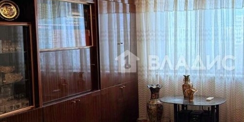 3-комн квартира улица Декабристов, 35А