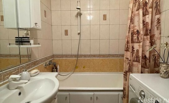 Продажа 3-комн квартиры на вторичном рынке Белореченская улица