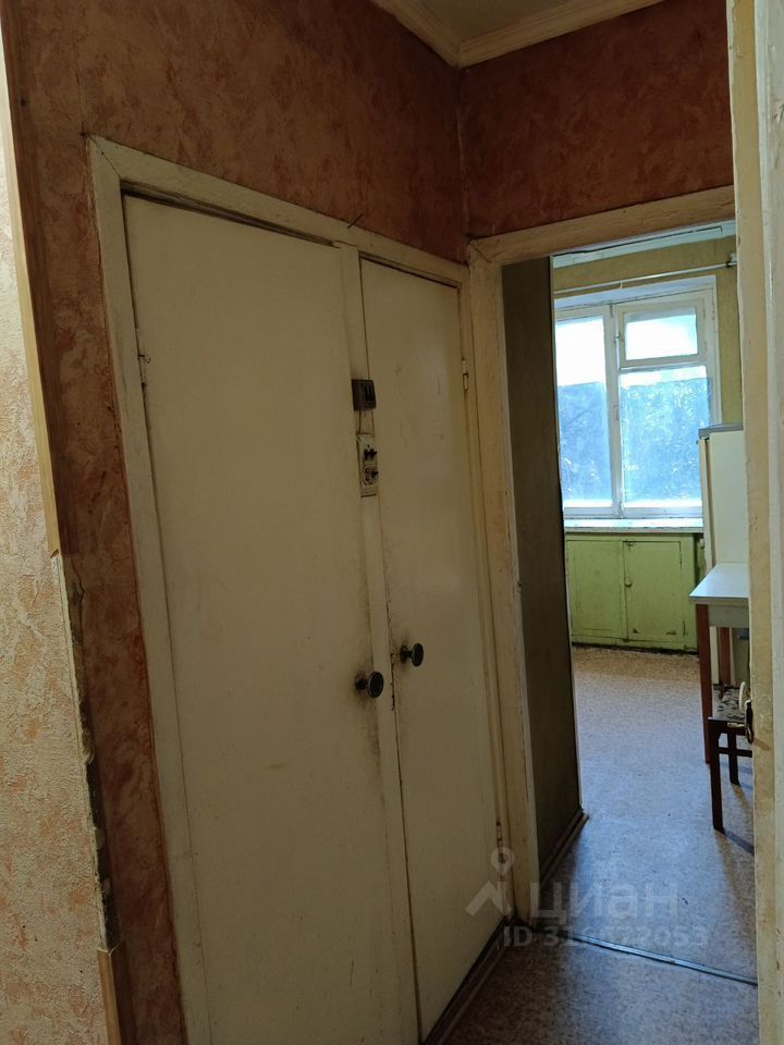 Продажа 3-комн квартиры на вторичном рынке Коломна, улица Ларцевы Поляны, 6
