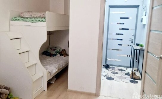 Продажа 1-комн квартиры на вторичном рынке Шушары п,  д. 13 к2