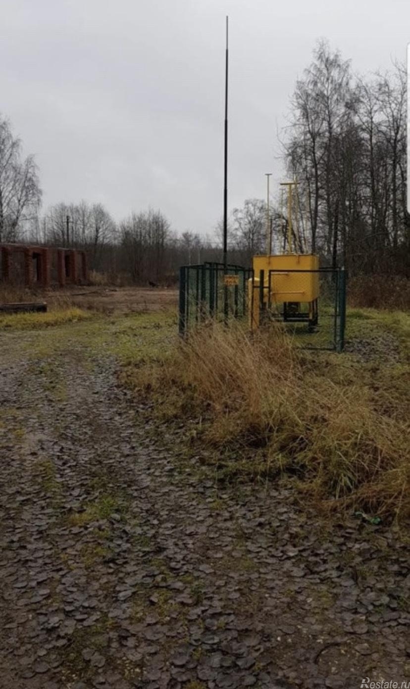 Продажа земли поселок Кобринское,  д. 2