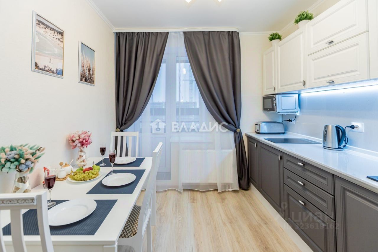 Продажа 1-комн квартиры на вторичном рынке улица Русановская, 18к1