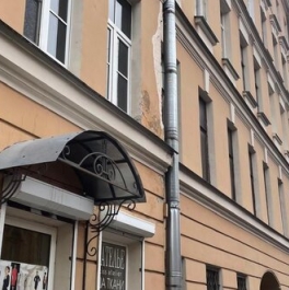 Продажа 4-комн квартиры на вторичном рынке улица Чехова,  д. 11-13