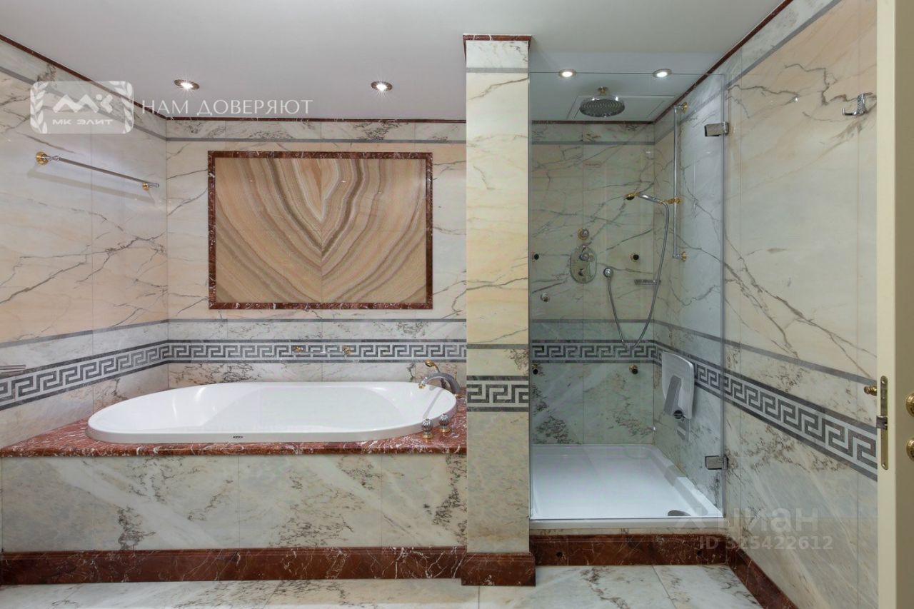 Аренда 2-комн квартиры на вторичном рынке набережная Реки Мойки, 59