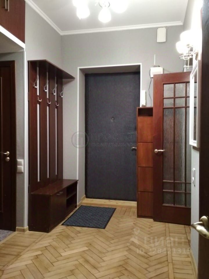Продажа 2-комн квартиры на вторичном рынке переулок Сивцев Вражек, 15/25