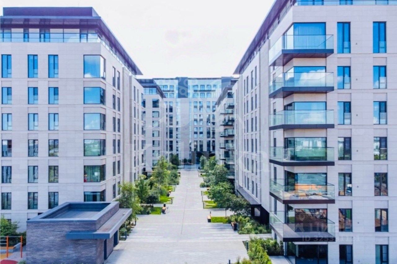 Продажа 2-комн квартиры на вторичном рынке Мосфильмовская улица, 1к3