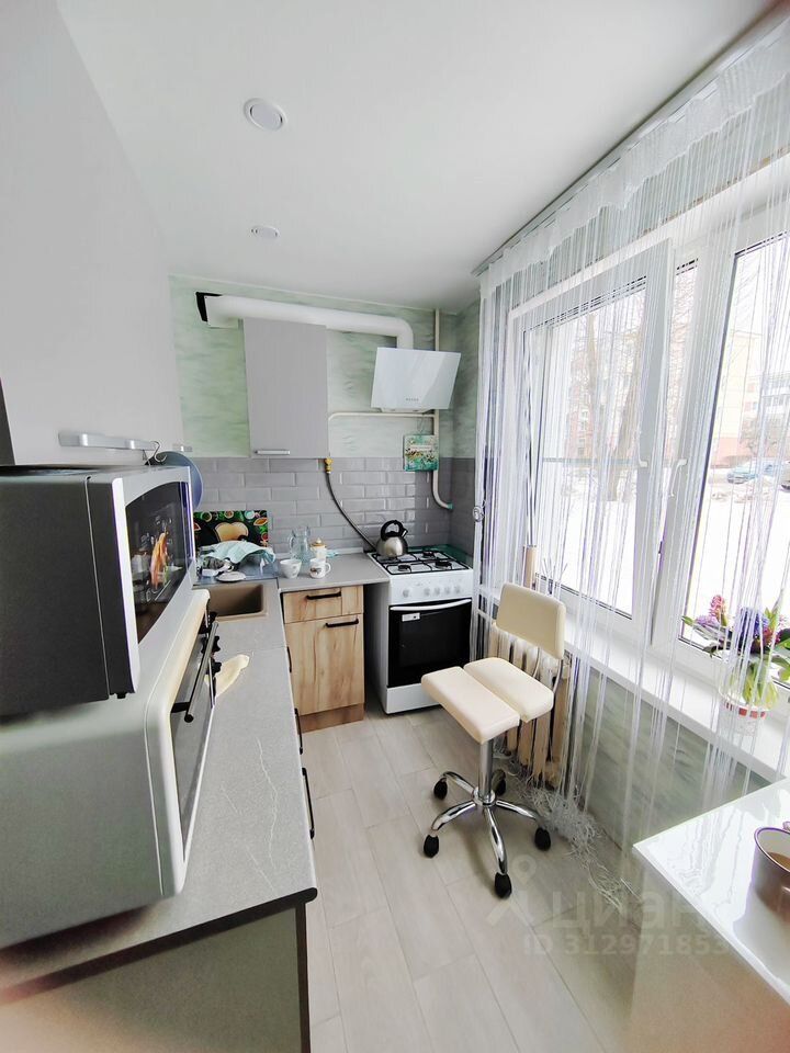 Продажа 2-комн квартиры на вторичном рынке Клин-9 городок, 7