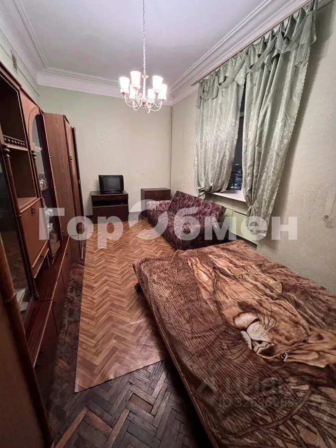 Продажа 4-комн квартиры на вторичном рынке Гончарная улица,  д. 38