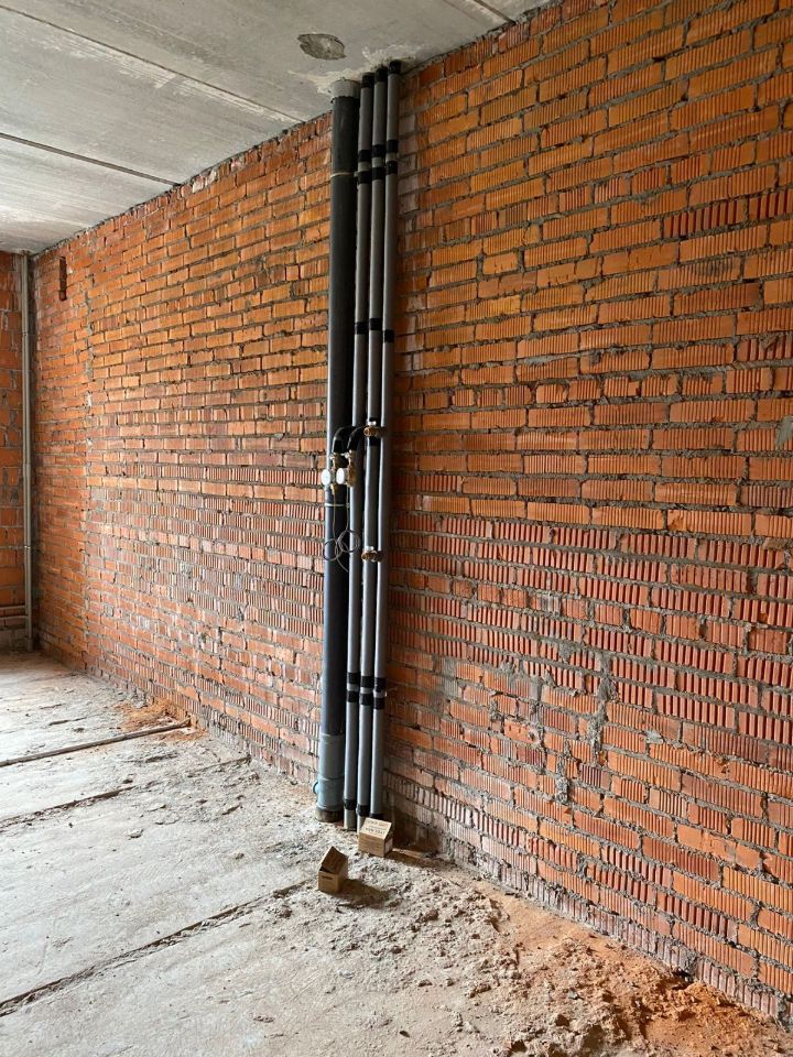 Продажа 2-комн квартиры на вторичном рынке Международный кв-л, Клязьма-Старбеево мкр, улица Береговая, 6