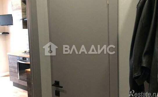 Продажа 1-комн квартиры на вторичном рынке Малахитовая улица,  д. 8 к2