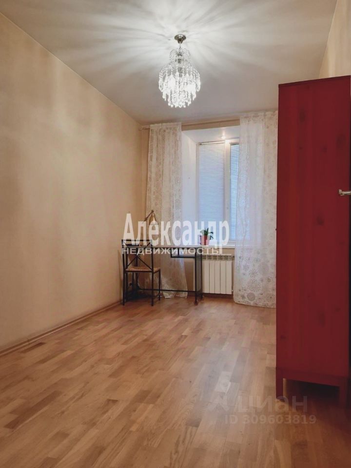 Продажа 3-комн квартиры на вторичном рынке улица Якубовича, 20