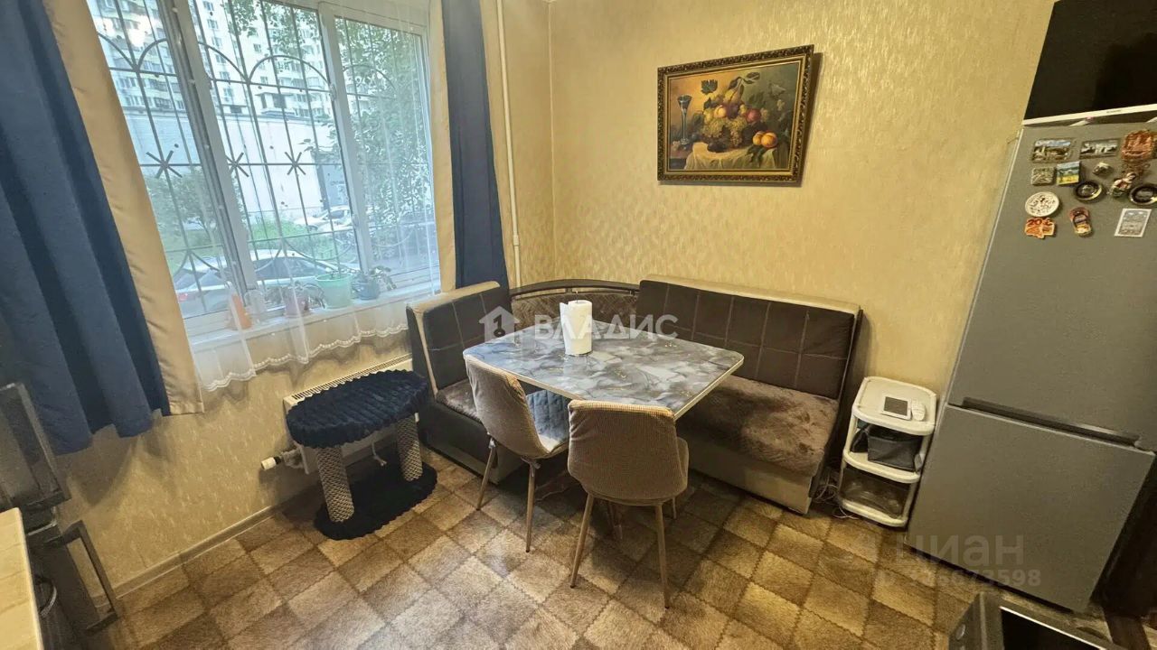 Продажа 3-комн квартиры на вторичном рынке Новомарьинская улица, 17