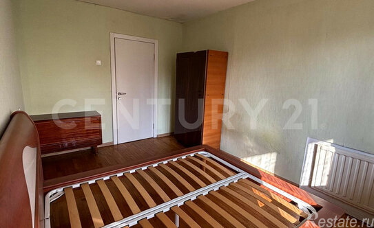 Продажа 3-комн квартиры на вторичном рынке Стачек пр-кт,  д. 83а