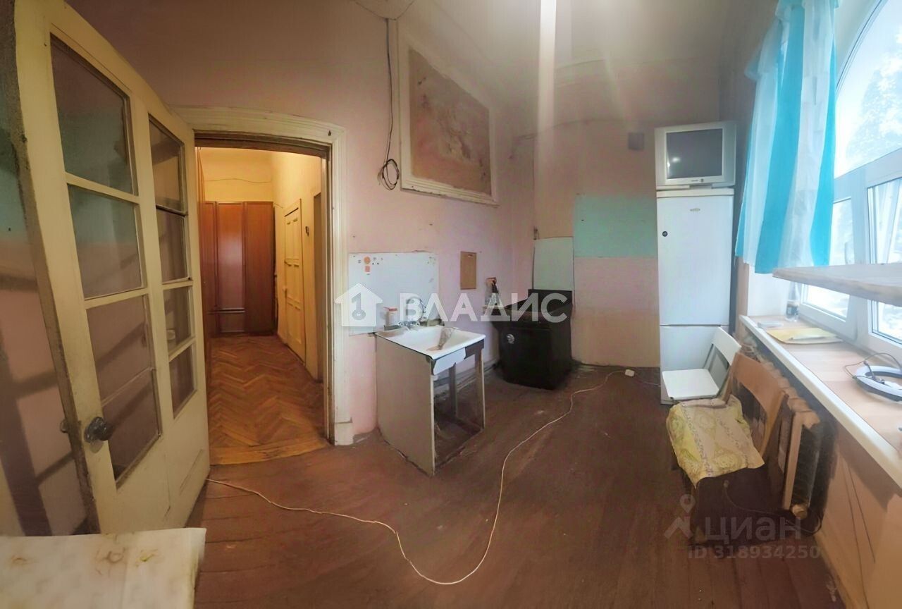 Продажа 2-комн квартиры на вторичном рынке Первомайская улица, 44/20