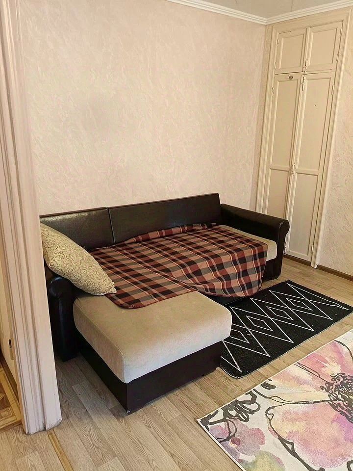 Аренда 1-комн квартиры на вторичном рынке Химки, улица Энгельса,  д. 1