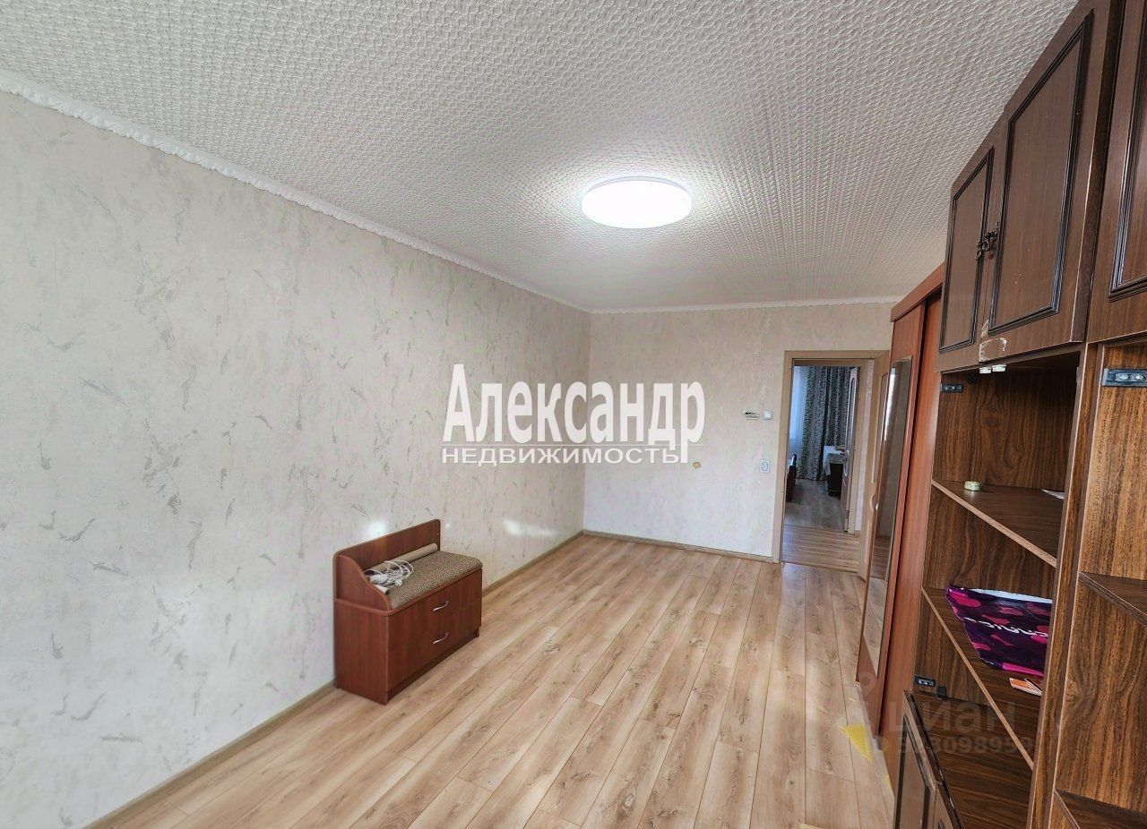 Продажа 3-комн квартиры на вторичном рынке Кузнечное пгт, Юбилейная улица, 10