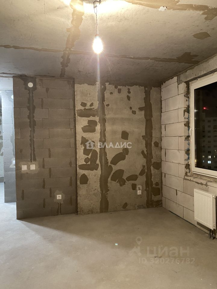 Продажа 2-комн квартиры на вторичном рынке пос. Шушары, проспект Новгородский, 2к3