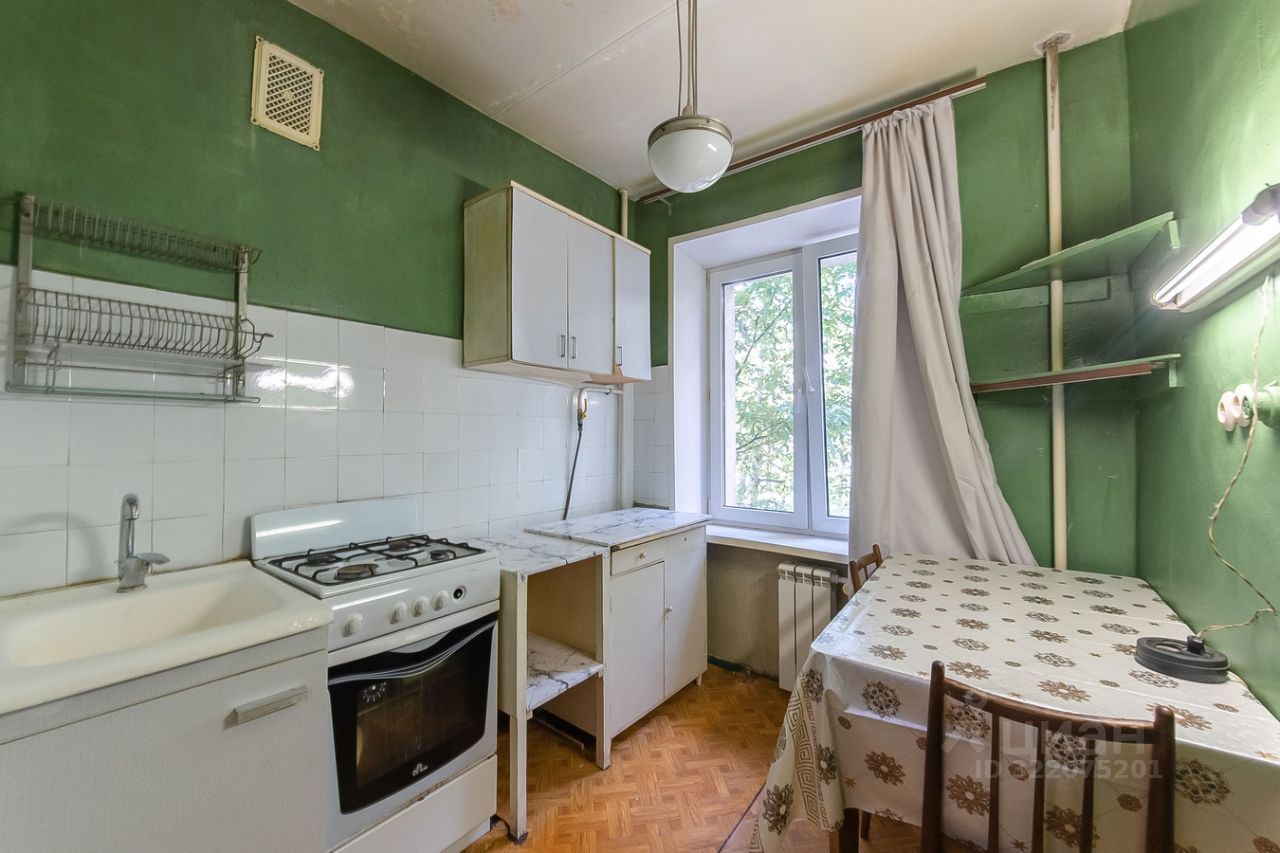 Продажа 1-комн квартиры на вторичном рынке проспект 60-летия Октября, 5К1