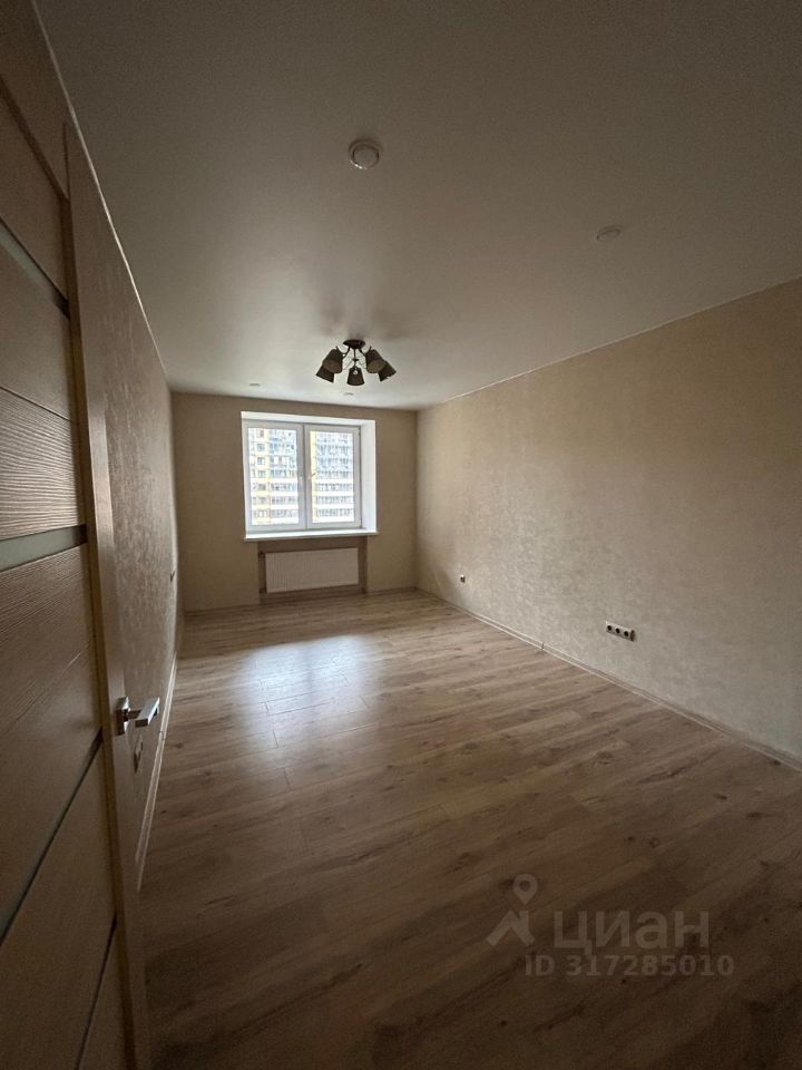 Продажа 2-комн квартиры на вторичном рынке Мурино, улица Шувалова, 16/9